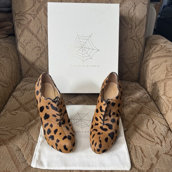Charlotte Olympia Alice Platform High Pump In Hyena Animal Print Black Sz 37.5